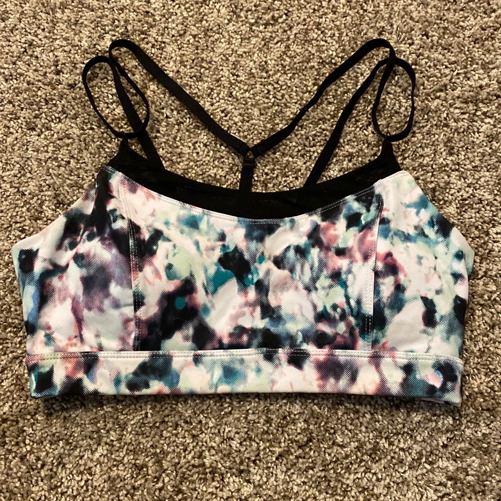 Old Navy Active light support mesh detail sports bra